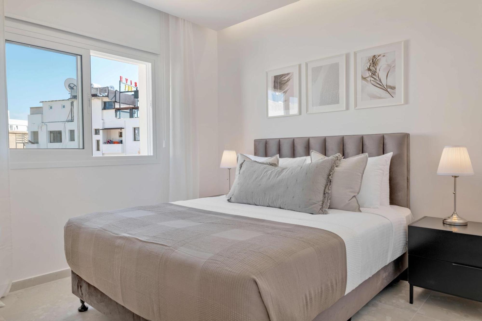 Ferienwohnung Phaedrus Living: Seaview Luxury Flat Limnaria 150 Paphos Exterior foto