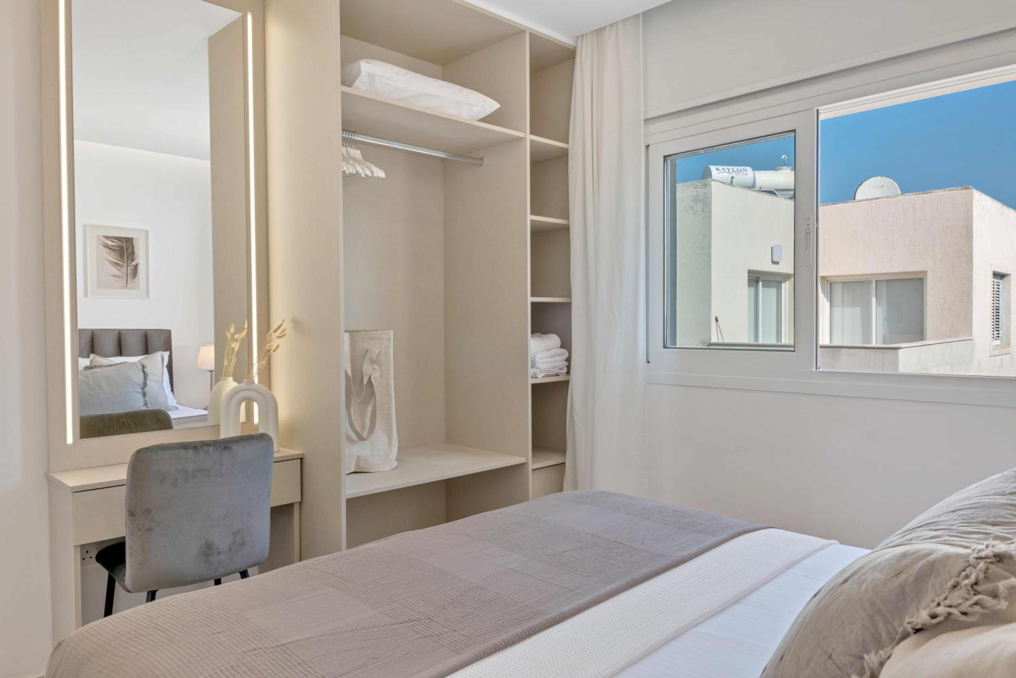 Ferienwohnung Phaedrus Living: Seaview Luxury Flat Limnaria 150 Paphos Exterior foto
